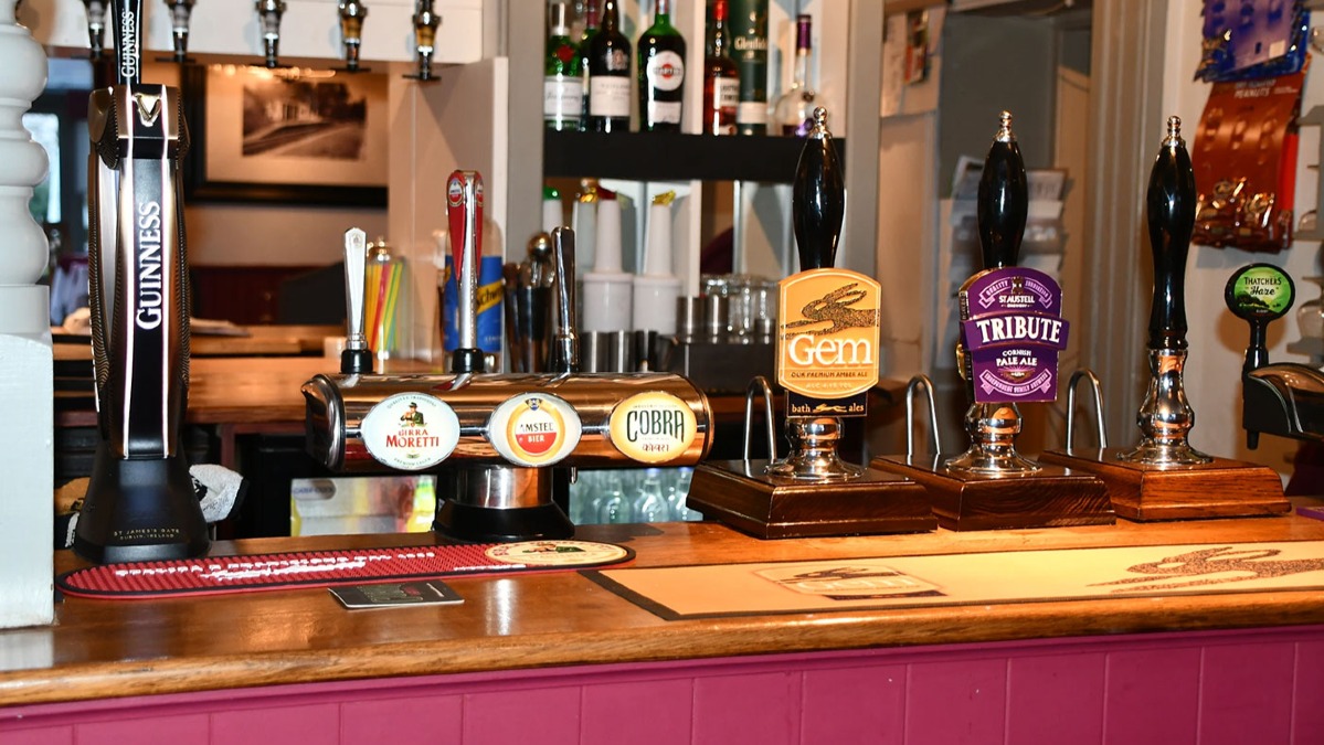 Black Dog Inn Bar